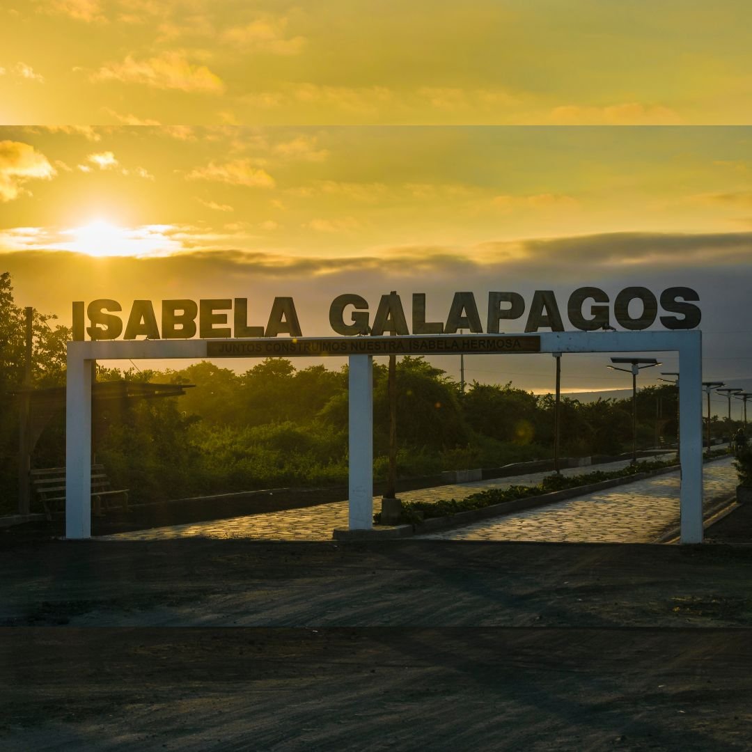Galápagos a tu Alcance: 8 Días